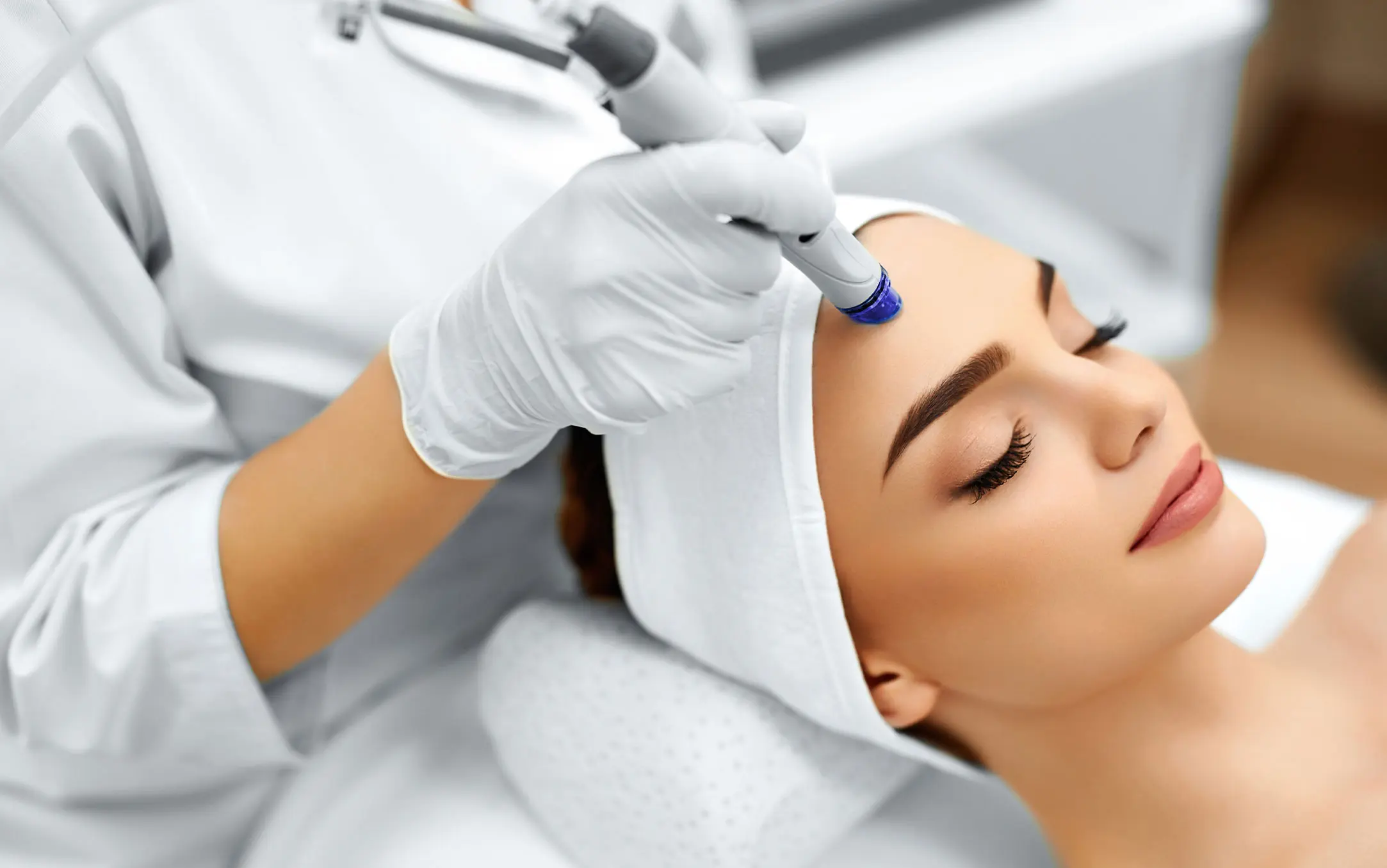 What Is Collagen Lift Therapy and How Can It Help Ageing, Loose Skin Scottish?